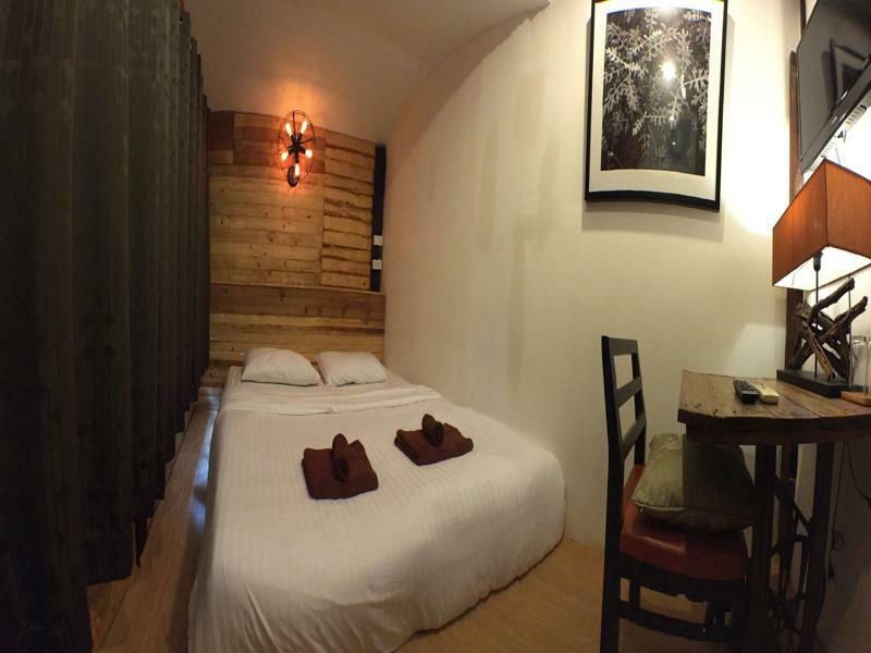 Jao Hostel & Cafe Чиангмай Экстерьер фото